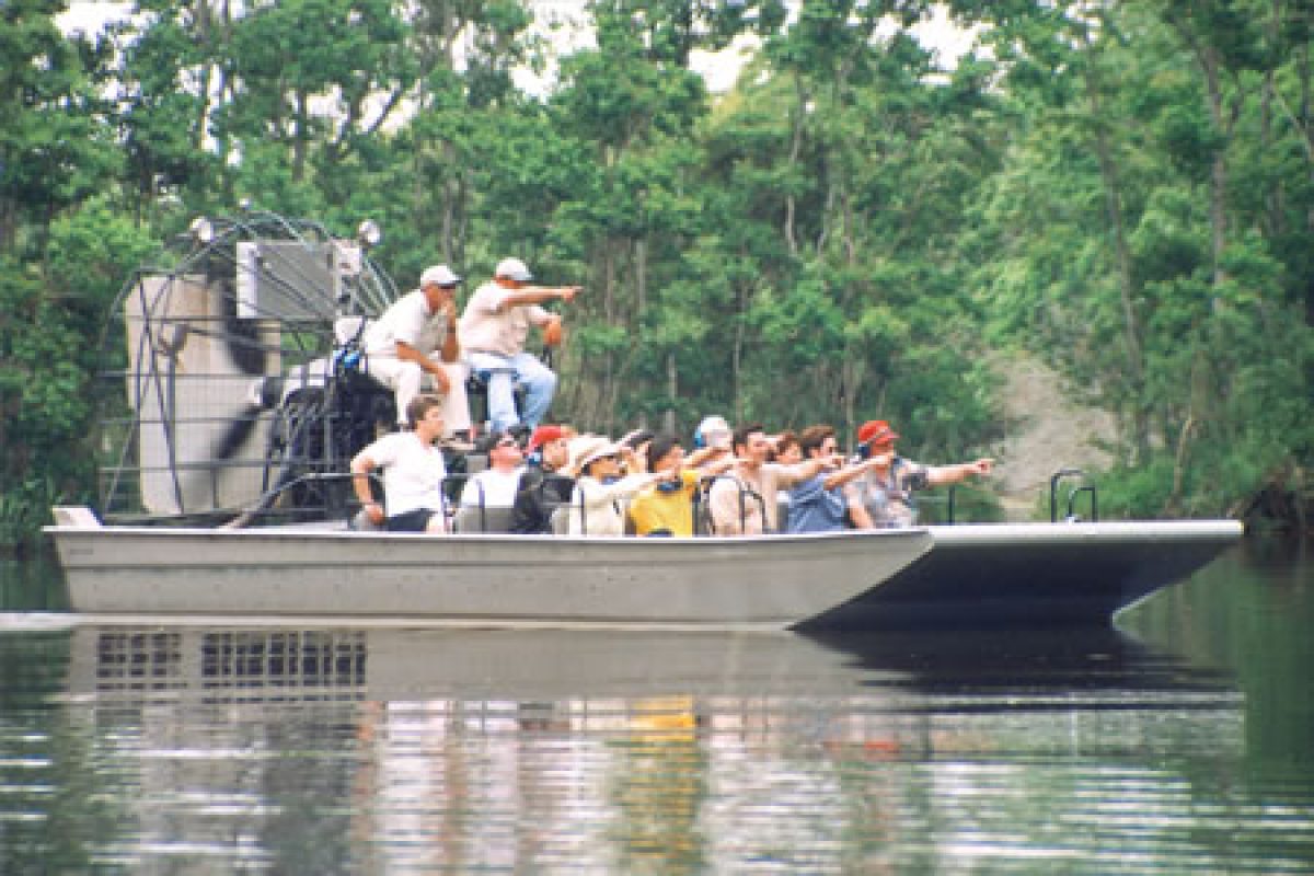 15 passenger airboat